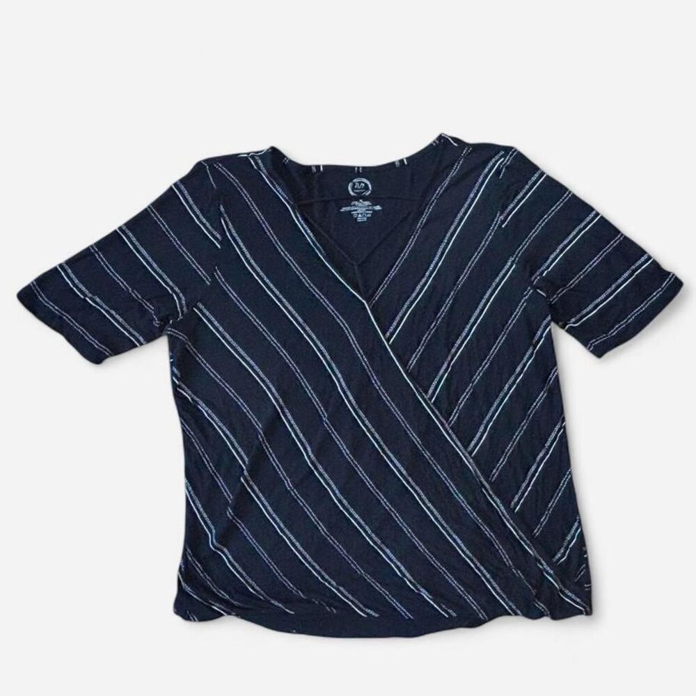 Maurices Women's Black and Navy Blouse
